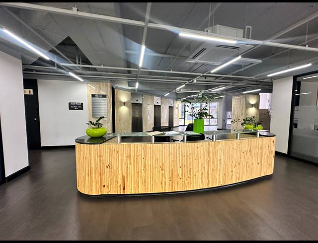 108M² OFFICE TO LET IN PARKTOWN